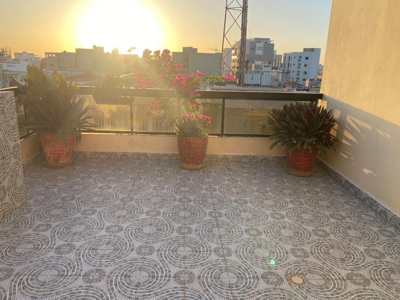 דקר Residence Adja Binta Kane Sour מראה חיצוני תמונה