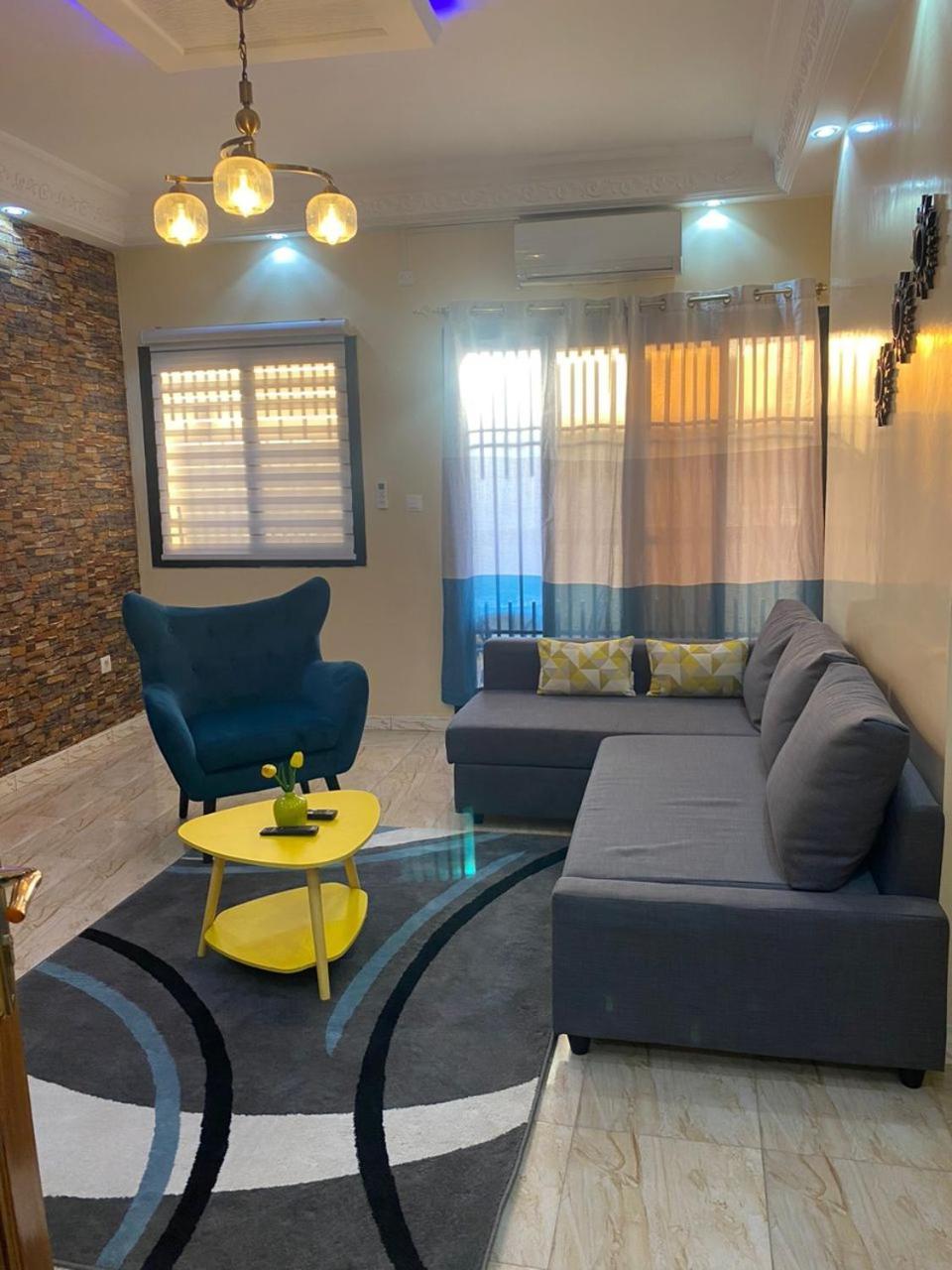 דקר Residence Adja Binta Kane Sour מראה חיצוני תמונה