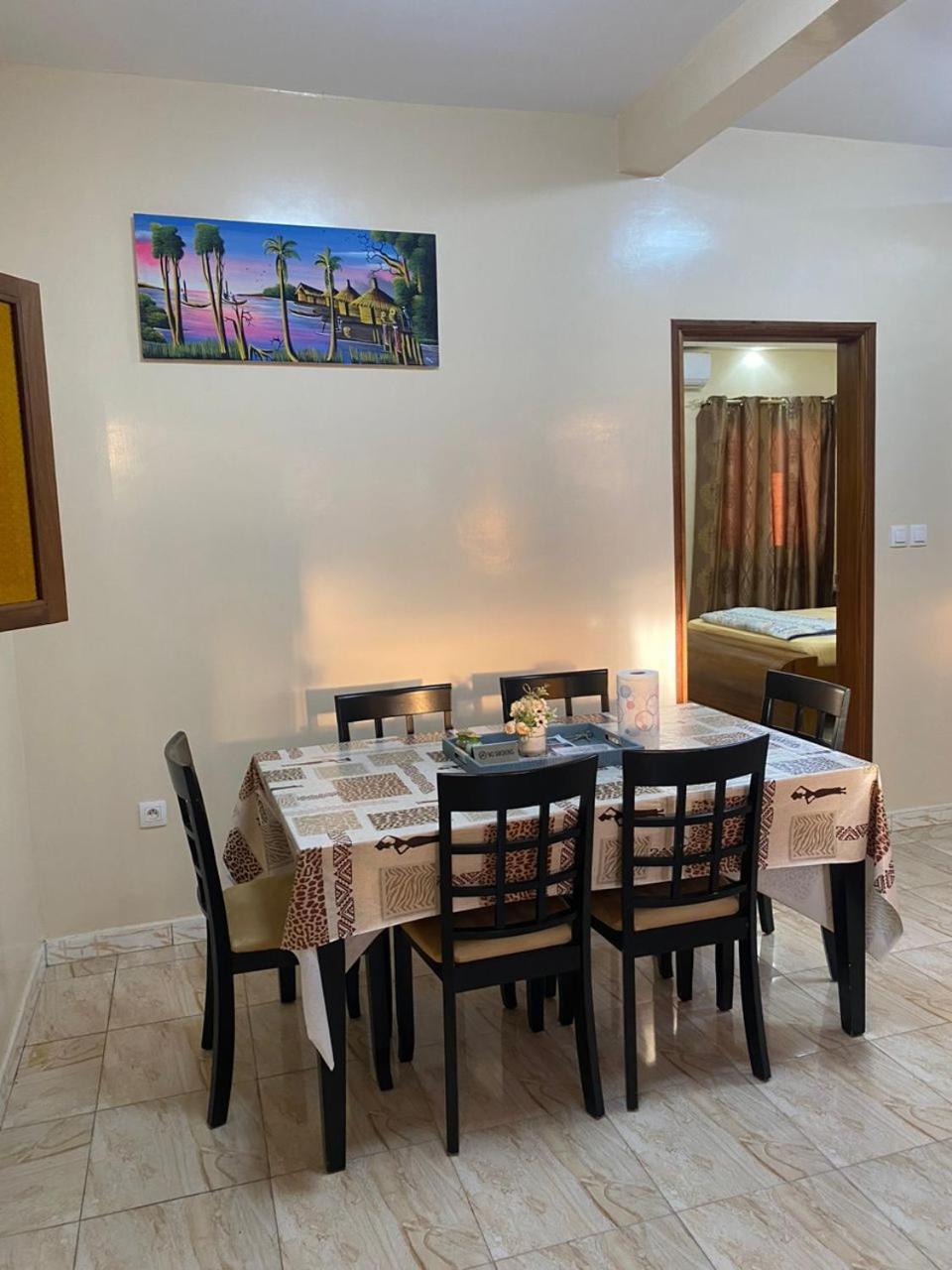 דקר Residence Adja Binta Kane Sour מראה חיצוני תמונה